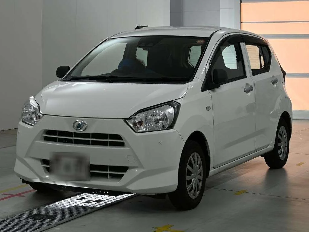 Daihatsu Mira e:S LA350S 2021